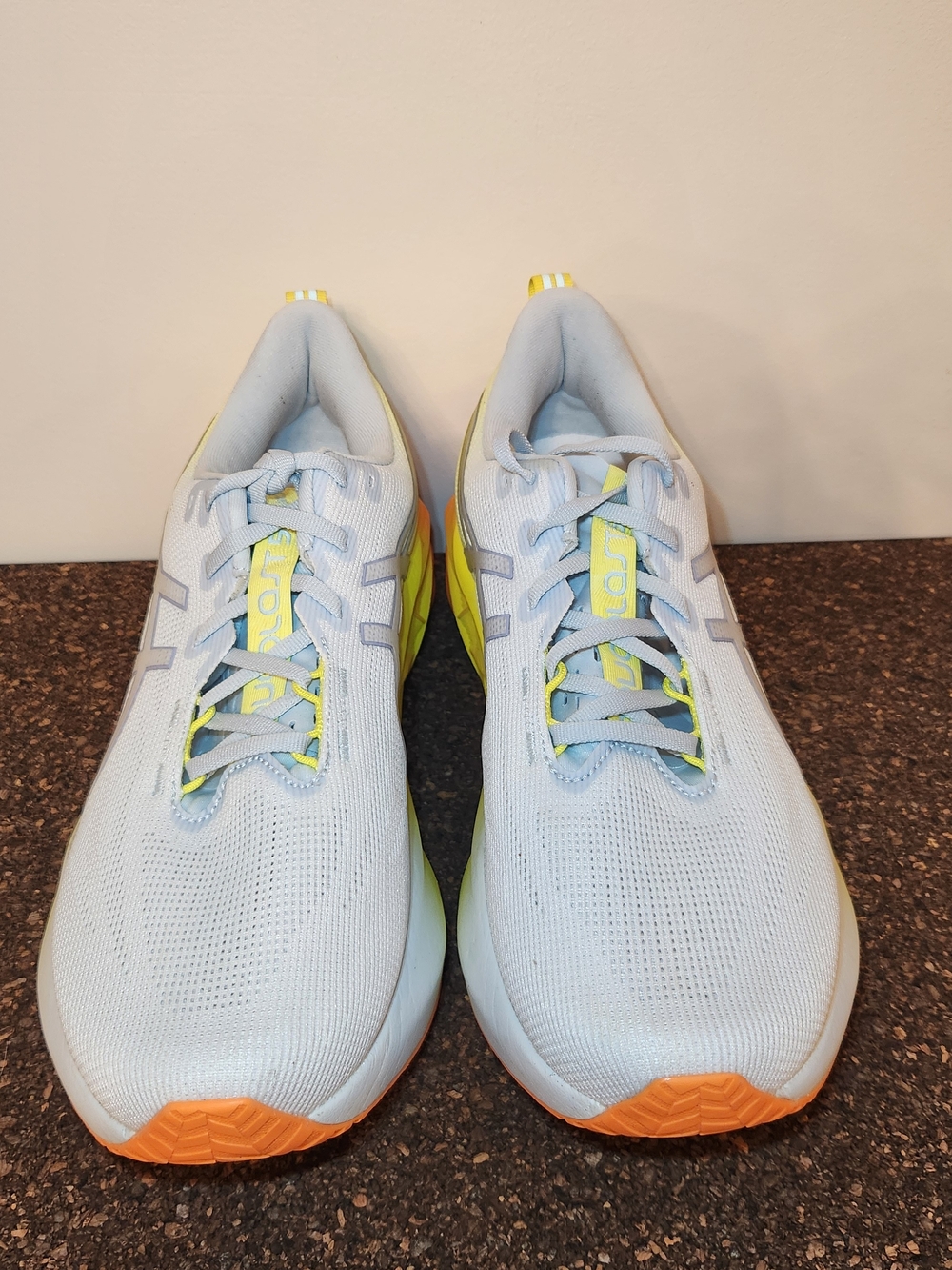 Asics Novablast 5 Running Shoes
Mens size 10 - Picture 4 of 12